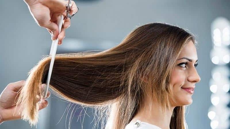 Nằm mơ thấy cắt tóc cho người lạ mang điềm báo ra sao?